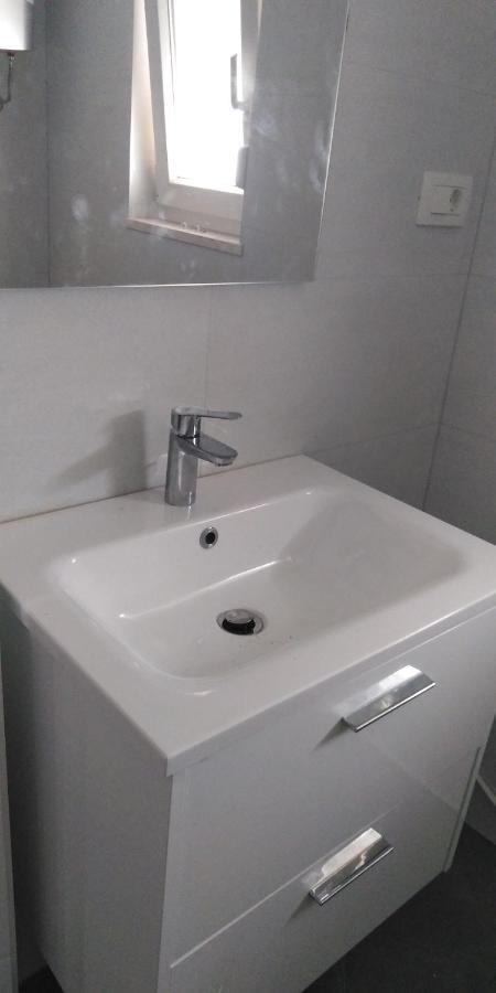 Apartamento Rake Omiš Exterior foto